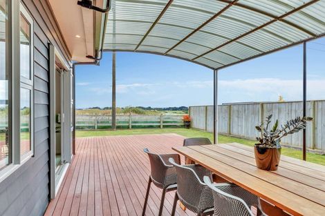 Photo of property in 27 Silicon Way, Fitzherbert, Palmerston North, 4410