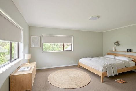 Photo of property in 2 Eastglen Road, Glen Eden, Auckland, 0602