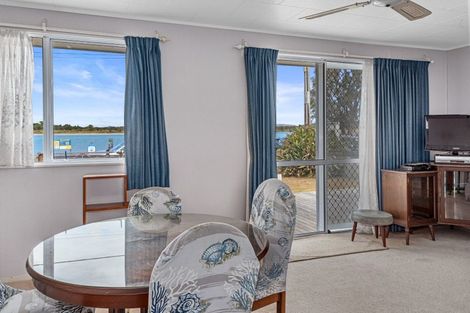 Photo of property in 1979 Ngunguru Road, Ngunguru, Whangarei, 0173