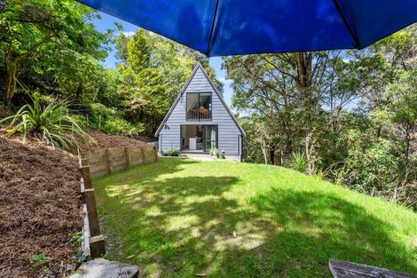 Photo of property in 1101 Dyers Pass Road, Governors Bay, Lyttelton, 8971