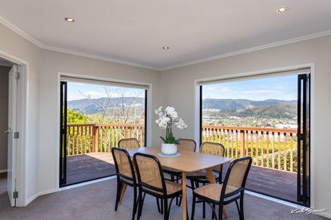 Photo of property in 43 Percy Kinsman Crescent, Riverstone Terraces, Upper Hutt, 5018
