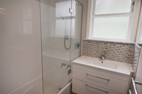 Photo of property in 5 Delaney Drive, Stokes Valley, Lower Hutt, 5019