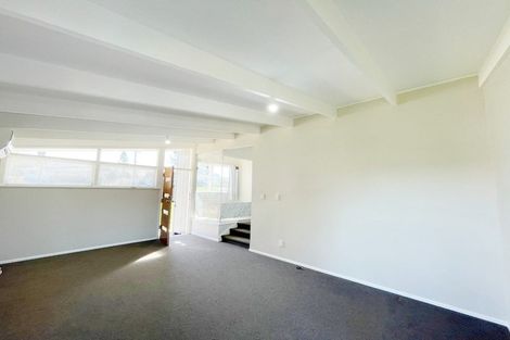 Photo of property in 5 Rondorlyn Place, Manurewa, Auckland, 2102