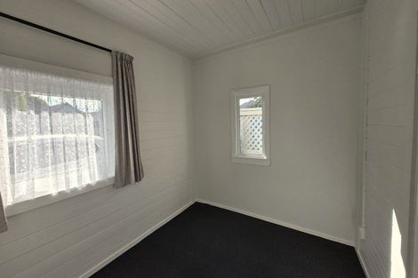 Photo of property in 125 Muritai Road, Eastbourne, Lower Hutt, 5013