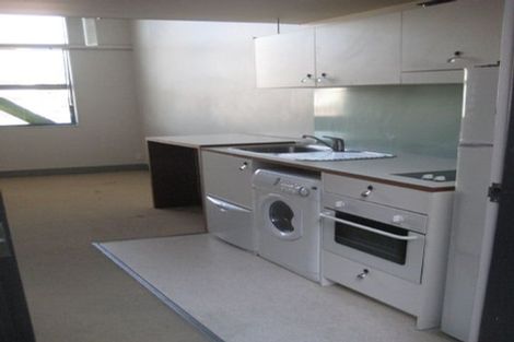 Photo of property in Urbane Apartments, 35/29 Webb Street, Mount Cook, Wellington, 6011