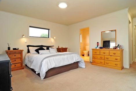 Photo of property in 1 Kereru Close, Halfway Bush, Dunedin, 9010