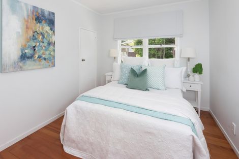 Photo of property in 12 Bacot Place, Howick, Auckland, 2014