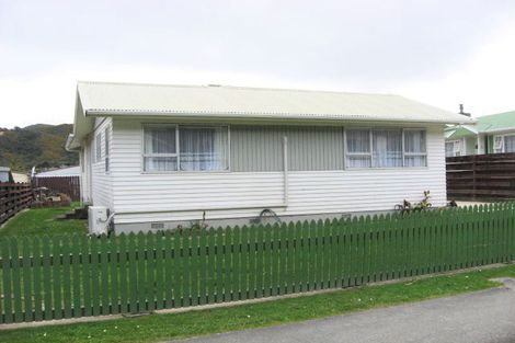 Photo of property in 27 Trelawney Road, Wainuiomata, Lower Hutt, 5014