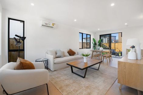 Photo of property in 29 Nga Pona Toru Road, Flat Bush, Auckland, 2019