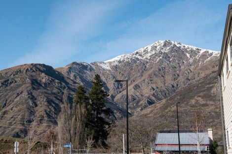 Photo of property in 28 Red Cottage Drive, Lake Hayes, Queenstown, 9304