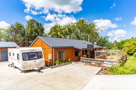 Photo of property in 9 Bickerstaffe Road, Maungaturoto, 0520