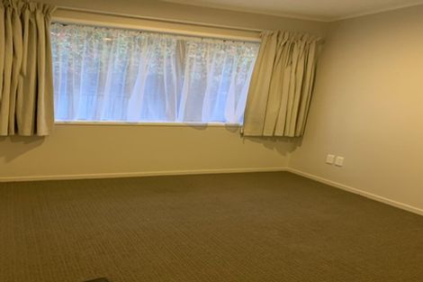 Photo of property in 1/17 Matuhi Rise, Henderson, Auckland, 0612