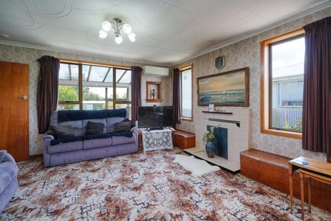 Photo of property in 52 Nichol Street, Heidelberg, Invercargill, 9812