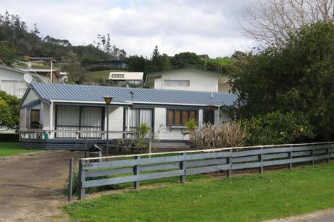 Photo of property in 35 Wigmore Crescent, Hahei, Whitianga, 3591