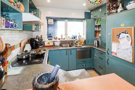 Photo of property in 97 Churton Drive, Churton Park, Wellington, 6037