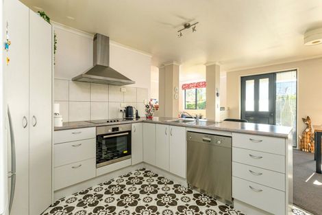 Photo of property in 240 Talbot Street, Geraldine, 7930