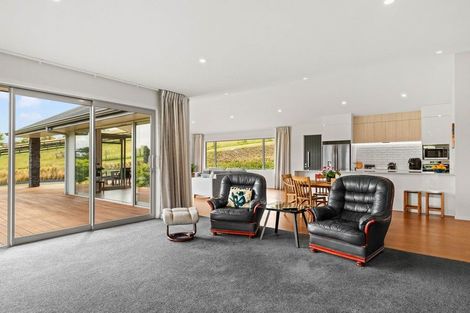 Photo of property in 117 Lees Pakaraka Road, Te Ore Ore, Masterton, 5886