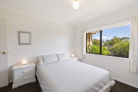 Photo of property in 2 Ashleigh Way, Waikanae Beach, Waikanae, 5036