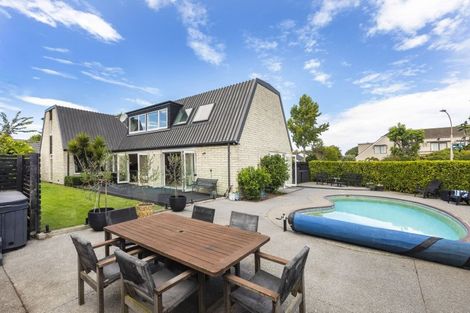 Photo of property in 1 Hanover Place, Ilam, Christchurch, 8041