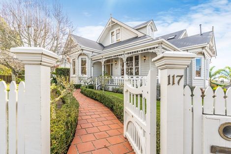 Photo of property in 117 Wheturangi Road, Greenlane, Auckland, 1051