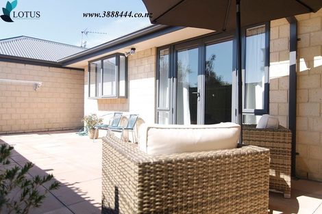 Photo of property in 26b Sawyers Arms Road, Northcote, Christchurch, 8052