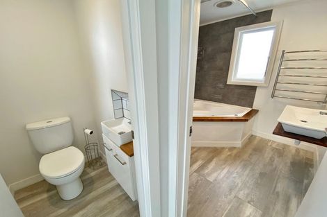 Photo of property in 42 Huxley Street, Sydenham, Christchurch, 8023