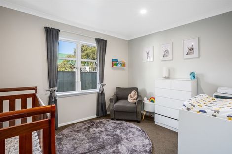 Photo of property in 44 Grays Road, Plimmerton, Porirua, 5026