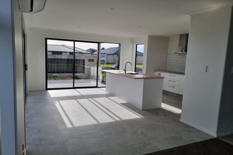 Photo of property in 27 Rehua Way, Papamoa, 3118