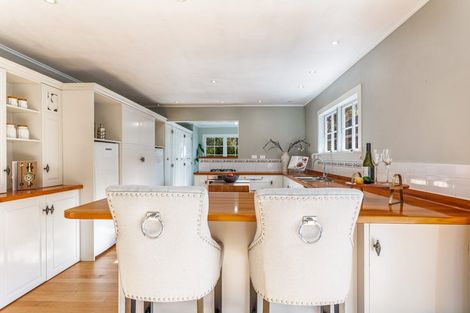 Photo of property in 137 Brian Crescent, Stanmore Bay, Whangaparaoa, 0932