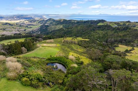 Photo of property in 140e Rodney Road, Whangateau, 0985
