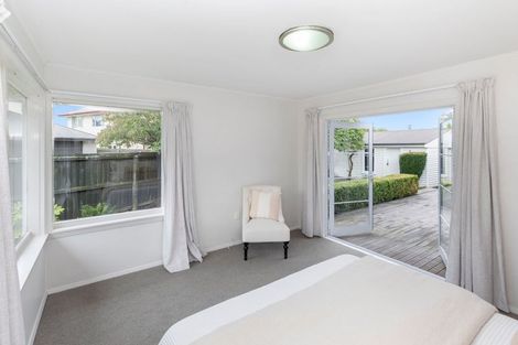 Photo of property in 11 Colina Street, Avonhead, Christchurch, 8042