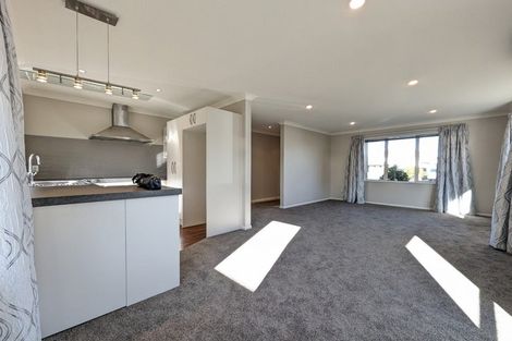 Photo of property in 6 Somerville Crescent, Aidanfield, Christchurch, 8025