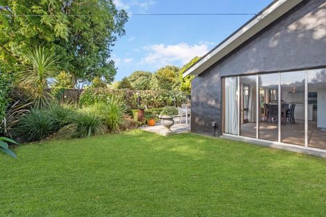 Photo of property in 534 Devonport Road, Tauranga South, Tauranga, 3112