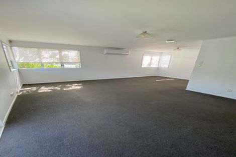 Photo of property in 129 Aviemore Drive, Highland Park, Auckland, 2010