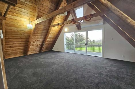 Photo of property in 19 Humphreys Grove, Titahi Bay, Porirua, 5022