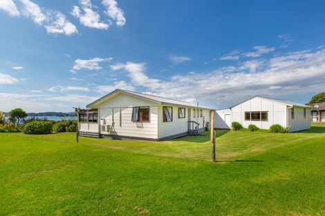 Photo of property in 11 Wainamu Road, Raglan, 3297