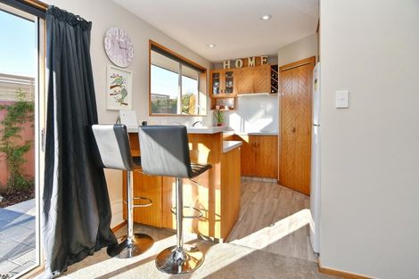 Photo of property in 2/19 Mulberry Place, Redwood, Christchurch, 8051