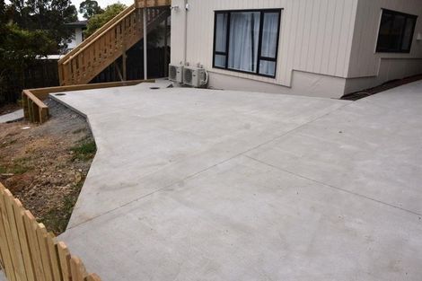 Photo of property in 2b Grenadine Place, Unsworth Heights, Auckland, 0632