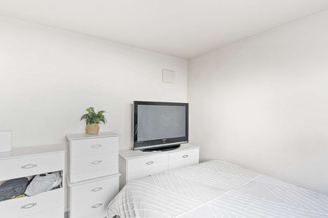 Photo of property in 2/35 Ely Street, Christchurch Central, Christchurch, 8013