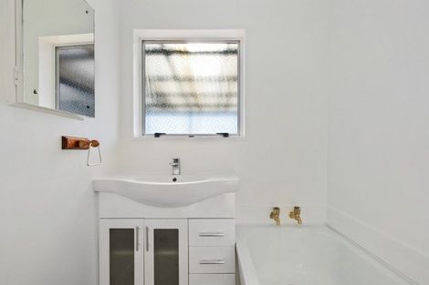 Photo of property in 27 Cargill Street, Levin, 5510