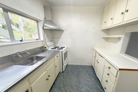 Photo of property in 10 Martin Grove, Normandale, Lower Hutt, 5010