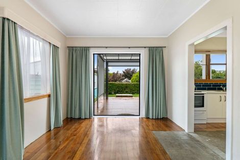 Photo of property in 12 Quick Avenue, Aramoho, Whanganui, 4500