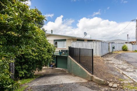 Photo of property in 5h Pembroke Street, Westown, New Plymouth, 4310