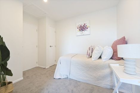 Photo of property in 35c Hereford Street, Te Atatu Peninsula, Auckland, 0610