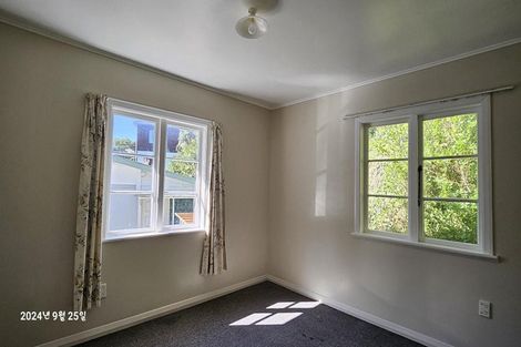 Photo of property in 2/78 Middleton Road, Churton Park, Wellington, 6037