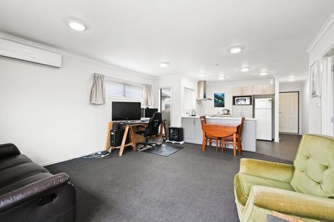 Photo of property in 2/9 Albert Street, Hamilton East, Hamilton, 3216