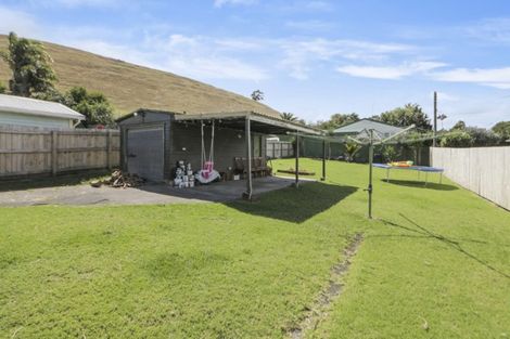 Photo of property in 15 Putini Road, Mangere Bridge, Auckland, 2022