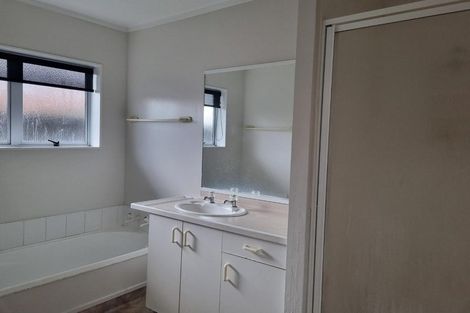 Photo of property in 8 Aldermen Avenue, Papamoa Beach, Papamoa, 3118