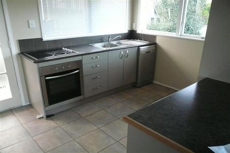 Photo of property in 1/66 Becroft Drive, Forrest Hill, Auckland, 0620