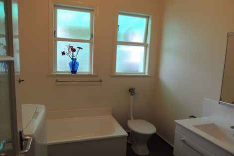 Photo of property in 5 Glen Alton Avenue, Paparangi, Wellington, 6037